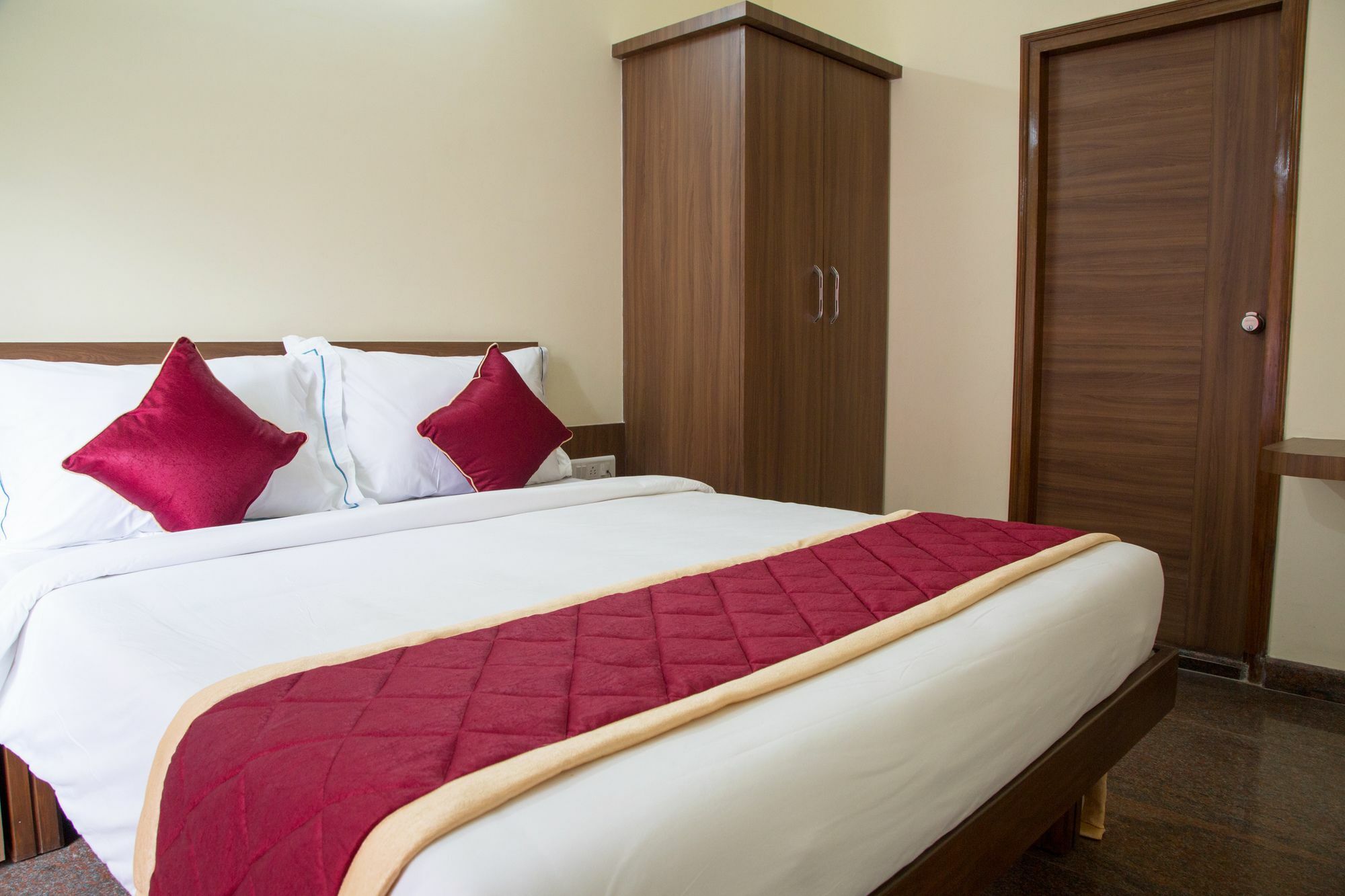 Hotel O Champion Comfort Near Hosahalli Metro Station Bengaluru Kültér fotó