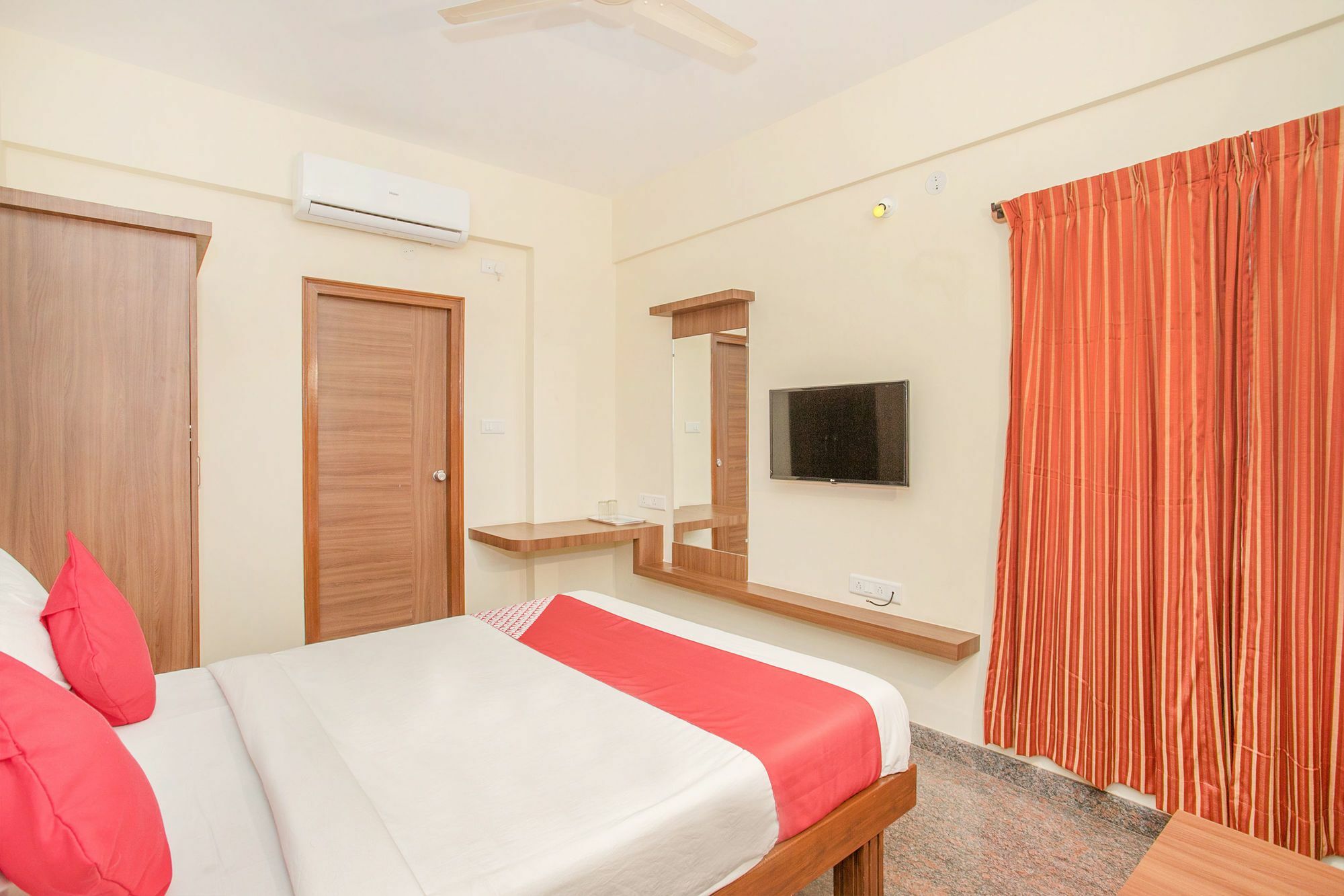 Hotel O Champion Comfort Near Hosahalli Metro Station Bengaluru Kültér fotó